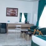 Super Executive Suite